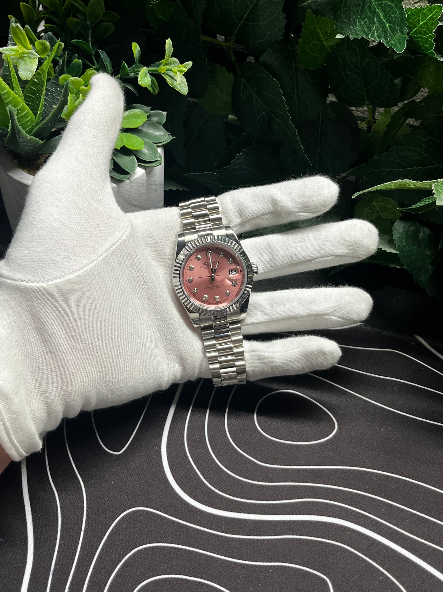 Seiko Mod Pink diamonds