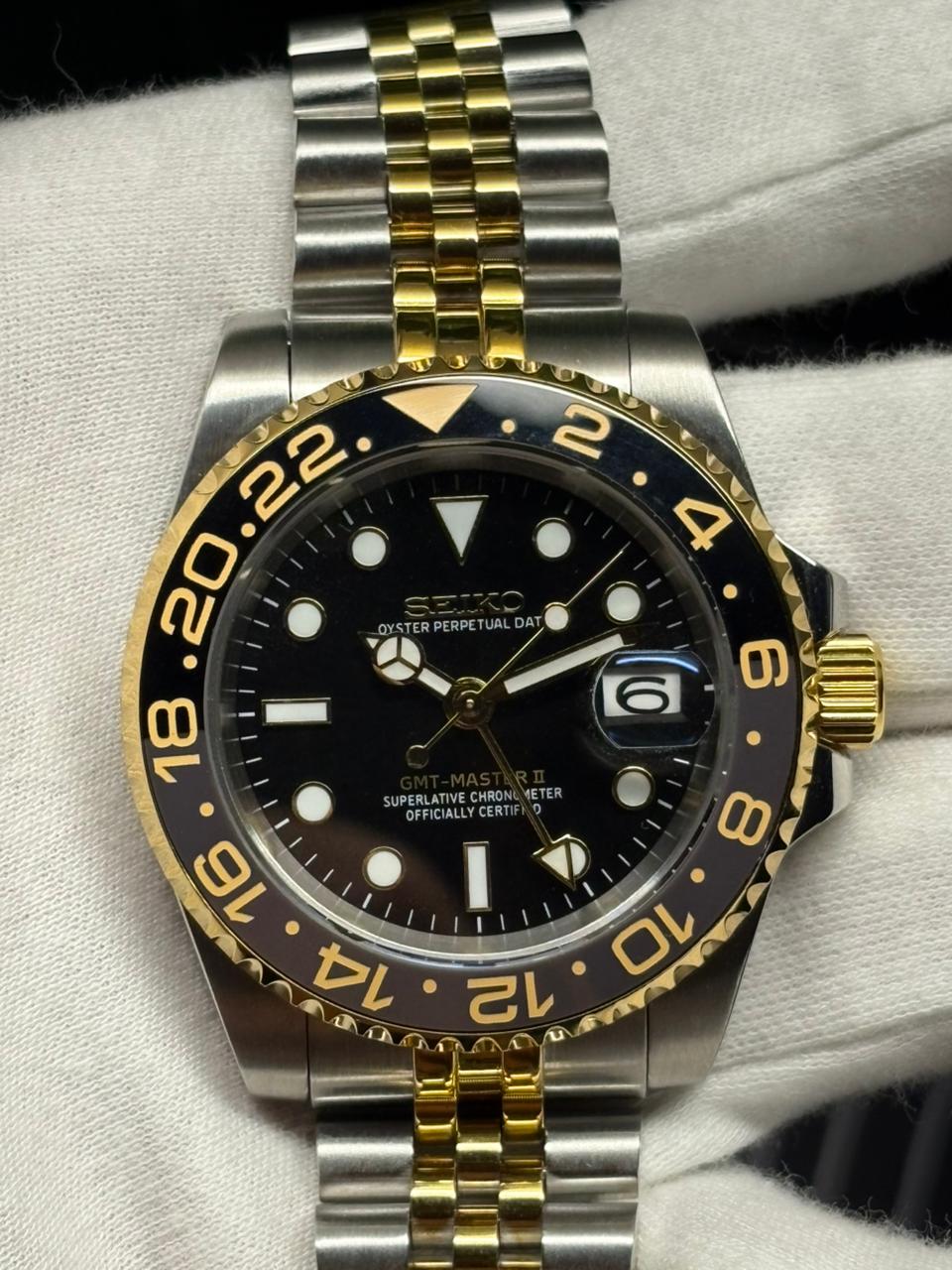 Seiko Mod GMT Twotone Gold Black
