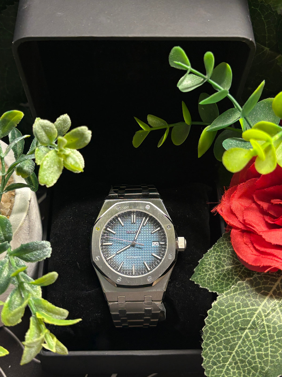 Seiko Mod SeikOak Faded Blue – custom Seiko mod watch by YG MODS (photo 3)