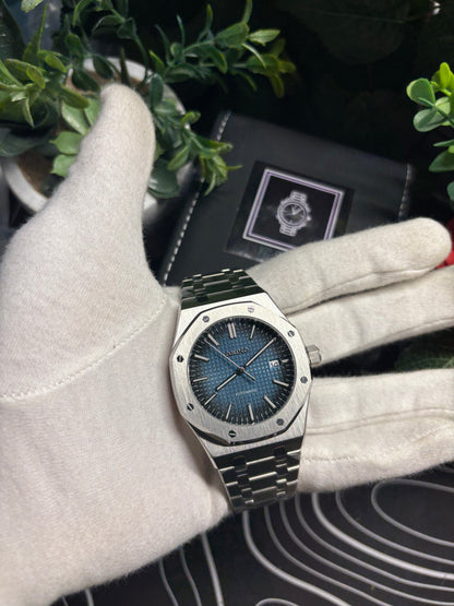 Seiko Mod SeikOak Faded Blue – custom Seiko mod watch by YG MODS (photo 4)
