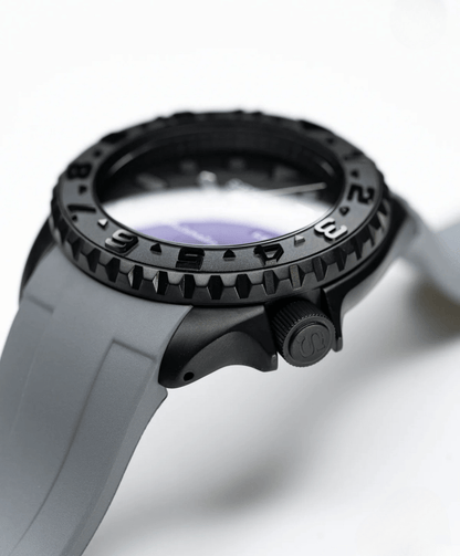 Seiko Mod SKX Stealth Gris